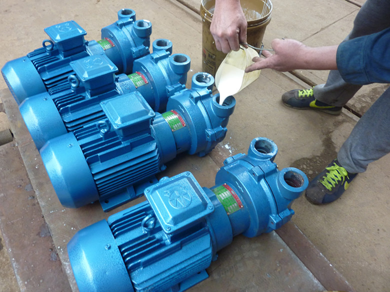 佛真還為2BVF水環式真空泵特制防銹潤滑液 使防銹效果更好、轉動更加流暢,效果更好! 佛真還為2BVF水環式真空泵特制防銹潤滑液 使防銹效果更好、轉動更加流暢,效果更好!