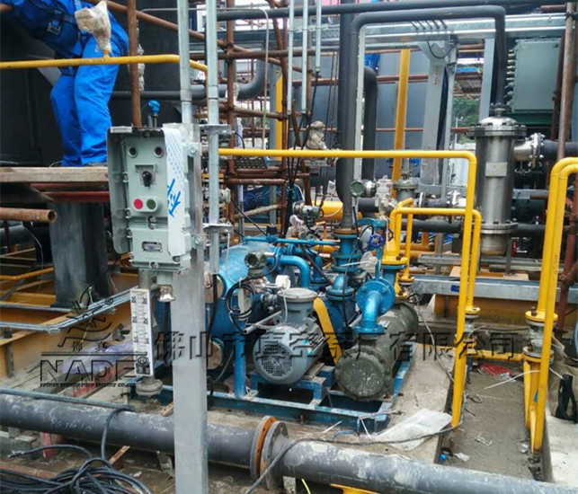 石化行業(yè)真空機(jī)組-2BT 102安裝現(xiàn)場(chǎng) 石化行業(yè)真空機(jī)組-2BT 102安裝現(xiàn)場(chǎng)